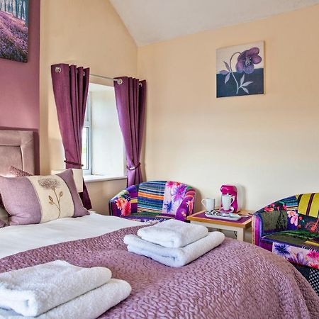 Moorland View Farm B&B Oakamoor Esterno foto
